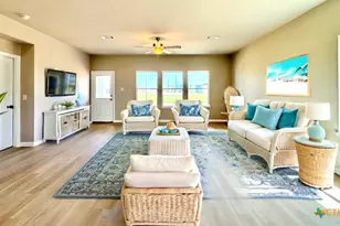 607 W Bayshore Dr, Palacios, TX 77465 - Photo 20