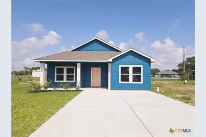 607 W Bayshore Drive, Palacios, TX 77465 - Photo 1