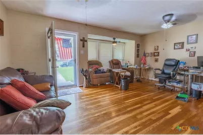 216 Prospect Street, Seguin, TX 78155 - Photo 4