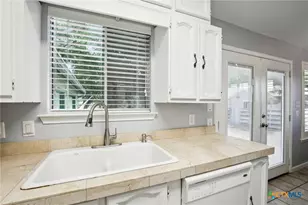 1890 Ponderosa Dr, New Braunfels, TX 78132 - Photo 12