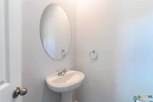 1216 Sweden, Seguin, TX 78155 - Photo 18