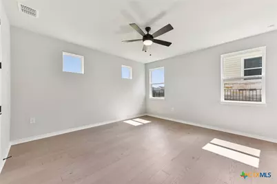 127 Antoinette Way, San Marcos, TX 78666 - Photo 6