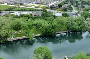 1049 River Terrace, New Braunfels, TX 78130 - Photo 2