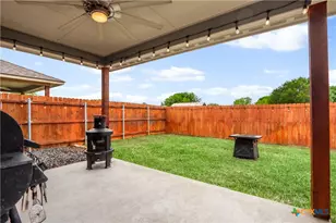 145 Navarro Xing, Seguin, TX 78155 - Photo 22