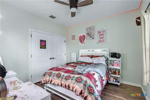 145 Navarro Xing, Seguin, TX 78155 - Photo 12