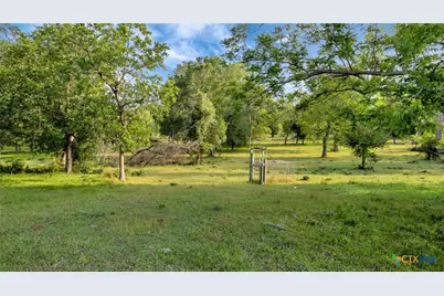 000 San Antonio River Road, Victoria, TX 77905 - Photo 26