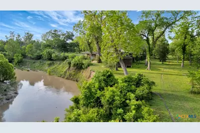 000 San Antonio River Road, Victoria, TX 77905 - Photo 8