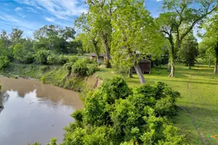 000 San Antonio River Rd, Victoria, TX 77905 - Photo 8