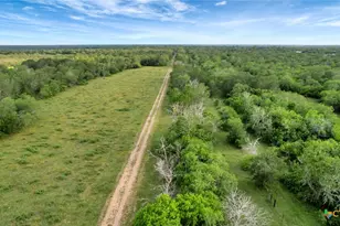 000 San Antonio River Rd, Victoria, TX 77905 - Photo 36