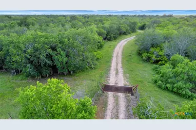 000 San Antonio River Road, Victoria, TX 77905 - Photo 42