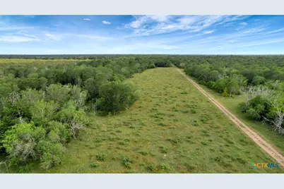 000 San Antonio River Road, Victoria, TX 77905 - Photo 32