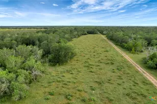 000 San Antonio River Rd, Victoria, TX 77905 - Photo 32