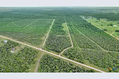 000 San Antonio River Road, Victoria, TX 77905 - Photo 38