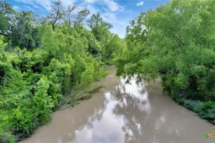 000 San Antonio River Rd, Victoria, TX 77905 - Photo 4