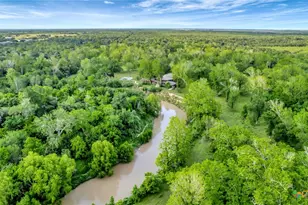 000 San Antonio River Rd, Victoria, TX 77905 - Photo 1