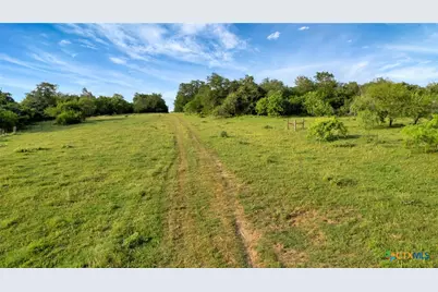 000 San Antonio River Road, Victoria, TX 77905 - Photo 10