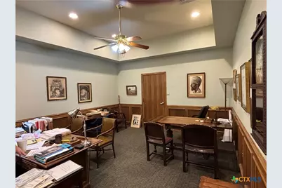 202 N Camp Street, Seguin, TX 78155 - Photo 14