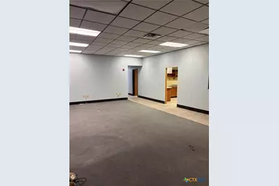 1012 Schriewer, Seguin, TX 78155 - Photo 4