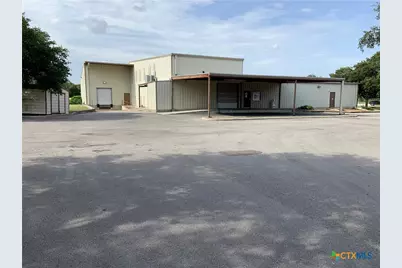 1012 Schriewer, Seguin, TX 78155 - Photo 1