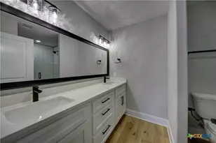 701 S Hudson St, Flatonia, TX 78941 - Photo 8