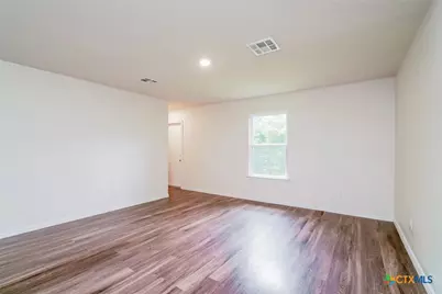 613 S 24th Street, Temple, TX 76501 - Photo 4