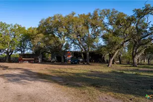 8440 State Hwy 239, Goliad, TX 77963 - Photo 36