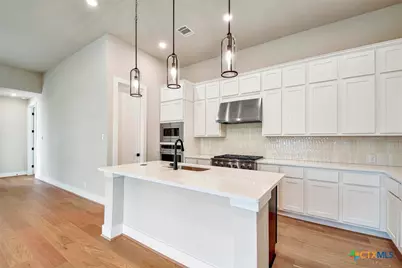 5025 Kimble Way, Schertz, TX 78108 - Photo 6