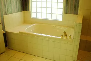 306 Woodway Dr, Victoria, TX 77904 - Photo 24