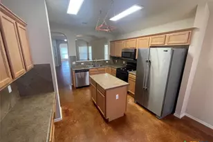 235 Hay Barn St, San Marcos, TX 78666 - Photo 4