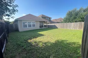 235 Hay Barn St, San Marcos, TX 78666 - Photo 4