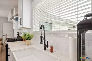 5530 US Hwy 90A, Shiner, TX 77984 - Photo 8