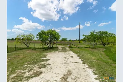 47 S County Road 415, Lometa, TX 76853 - Photo 16