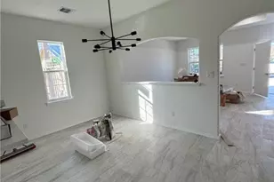 717 Avenue C, Seguin, TX 78155 - Photo 8