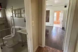 1511 E Constitution St, Victoria, TX 77901 - Photo 18