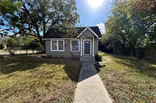 1511 E Constitution St, Victoria, TX 77901 - Photo 4