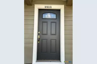 1511 E Constitution Street, Victoria, TX 77901 - Photo 6