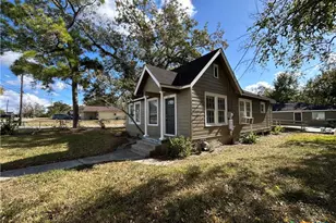 1511 E Constitution St, Victoria, TX 77901 - Photo 2
