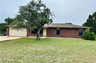 677 County Rd 3081, Lampasas, TX 76550 - Photo 2