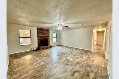 677 County Road 3081, Lampasas, TX 76550 - Photo 16