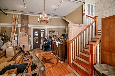 122 E Main Street, Cuero, TX 77954 - Photo 4