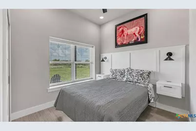 209 Fm 1344, Floresville, TX 78114 - Photo 12