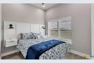 209 Fm 1344, Floresville, TX 78114 - Photo 8