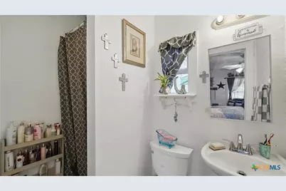 15521 E Highway 90, Kingsbury, TX 78638 - Photo 18