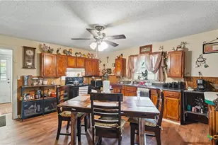 15521 E Hwy 90, Kingsbury, TX 78638 - Photo 12