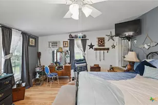 15521 E Hwy 90, Kingsbury, TX 78638 - Photo 8