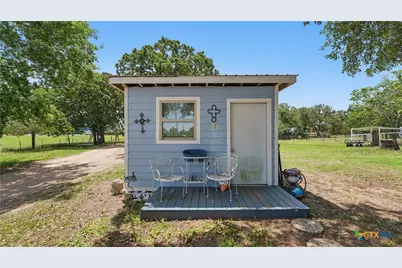 15521 E Highway 90, Kingsbury, TX 78638 - Photo 44