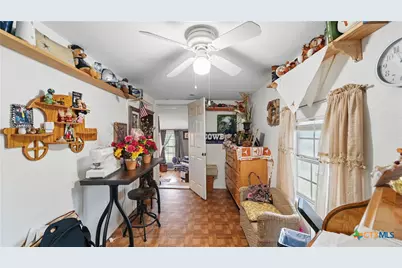 15521 E Highway 90, Kingsbury, TX 78638 - Photo 24