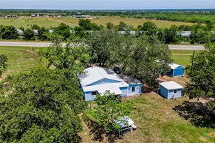 15521 E Hwy 90, Kingsbury, TX 78638 - Photo 46