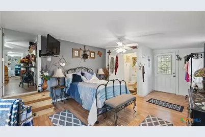 15521 E Highway 90, Kingsbury, TX 78638 - Photo 6