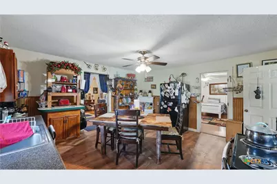 15521 E Highway 90, Kingsbury, TX 78638 - Photo 14